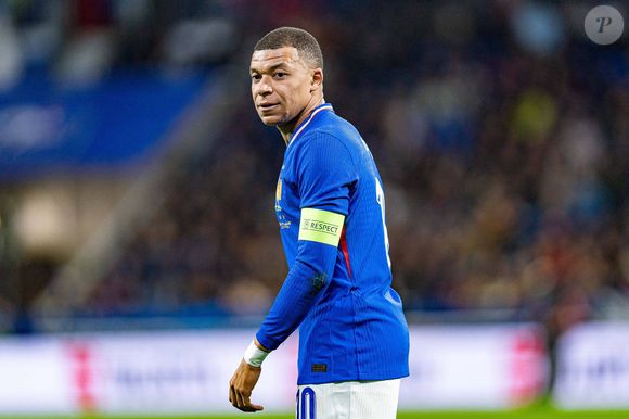 “Je veux tendre la main aux jeunes du monde entier et leur donner la force de croire en leurs rêves”, ajoute Kylian Mbappé

Kylian Mbappé - Match amical entre la France et l'Allemagne (0-2) au Groupama Stadium de Lyon-Décines.