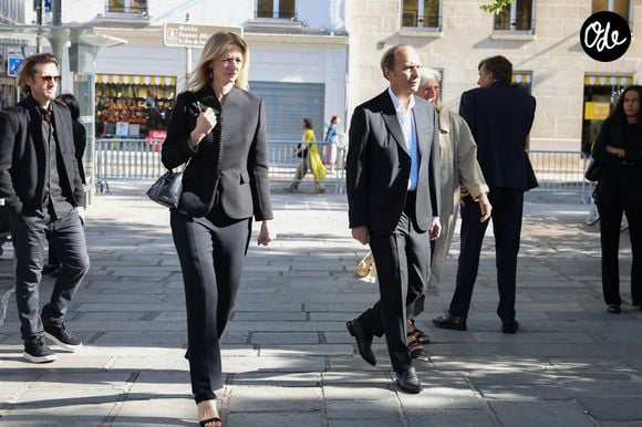 Xavier Niel et sa compagne Delphine Arnault - Arrivées aux obsèques de Nicolas Altmayer en l’Église de Saint-Germain-des-Prés à Paris le 31 aout 2026. 

© Dominique Jacovides-Cyril Moreau/Bestimage