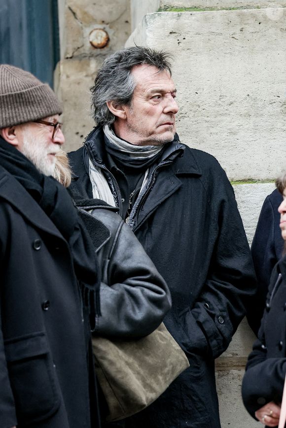 Jean-Luc Reichmann - Sortie des obsèques de Catherine Laborde en l’église Saint-Roch à Paris, le 6 février 2025. Décédée le 28 janvier 2025 à l'âge de 73 ans, l'ancienne présentatrice météo de TF1 (1988 - 2017) était atteinte de la maladie neurodégénérative à corps de Lewy. 
© Jacovides - Moreau / Bestimage