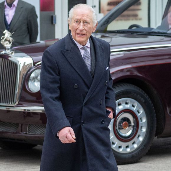 Le roi Charles III d'Angleterre et la reine Camilla visitent le centre d'apprentissage communautaire et familial de Barking, le 18 février 2026, à Londres, Angleterre, Royaume-Uni. Tayfun Salci/ZUMA Press Wire/Bestimage