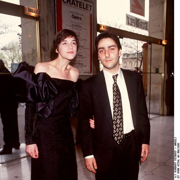 Charlotte Gainsbourg et Yvan Attal à la cérémonie des Molières 1994