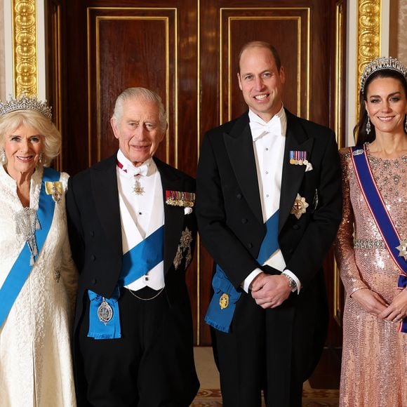 Le pays se ravissait de savoir que la princesse Kate revenait au premier plan professionnellement mais une information a terni ce beau tableau

La reine consort Camilla, le roi Charles III d'Angleterre, le prince William, prince de Galles, Catherine Kate Middleton, princesse de GallesLa famille royale du Royaume Uni lors d'une réception pour les corps diplomatiques au palais de Buckingham à Londres le 5 décembre 2023