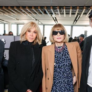 Jeff Koons, Brigitte Macron, Anna Wintour, Alasdhair Willis -  Défilé Stella McCartney Femmes Automne/Hiver 2025-2026 à Paris le 5 mars 2025 Backgrid USA / Bestimage