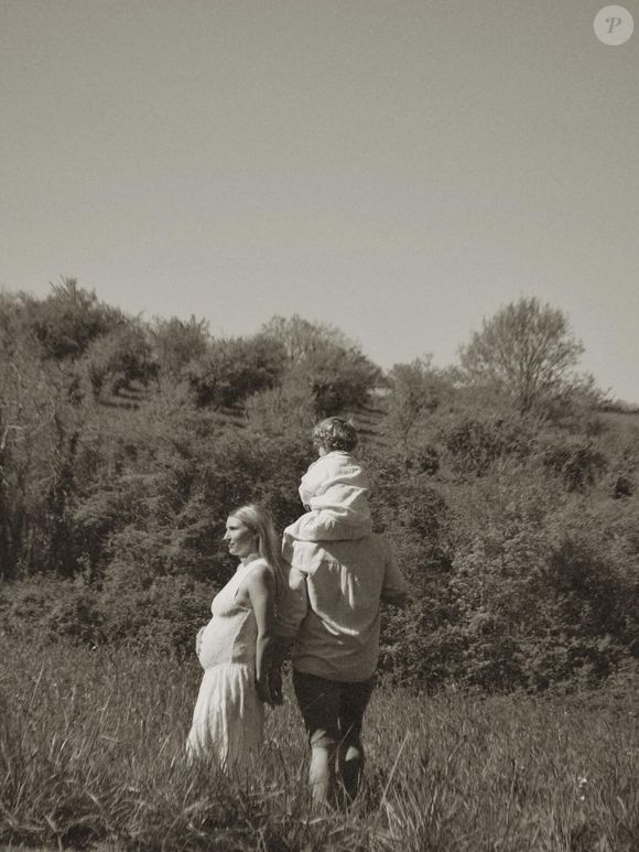 Julien Castaldi annonce sur Instagram, le 5 avril, la grossesse de sa femme Kiara. Le couple va accueillir son second enfant. Instagram / julien-castaldi
