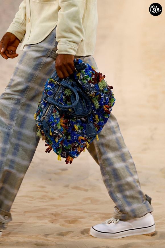 Défilé de mode Louis Vuitton Prêt à Porter Collection Homme Printemps/Été 2027 lors de la Fashion Week de Paris, à la Cité Internationale Universitaire de Paris, France, le 23 juin 2026. © Bestimage