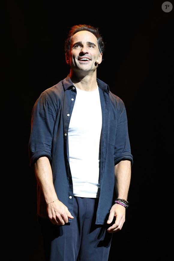 Exclusif - Florent Peyre "Nature" au théâtre Mogador à Paris, le 4 décembre 2023. 

Photo : Coadic Guirec / Bestimage