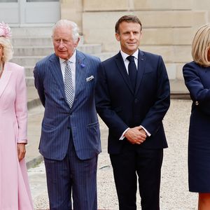 Camilla Parker Bowles, reine consort d'Angleterre, Le roi Charles III d'Angleterre, le président de la République française Emmanuel Macron et la première dame française, Brigitte Macron - Le roi et la reine d'Angleterre reçus au palais de l'Elysée à Paris par Emmanuel Macron et sa femme Brigitte, à l'occasion de leur visite officielle de 3 jours en France. Le 20 septembre 2023 © Moreau-Jacovides / Bestimage