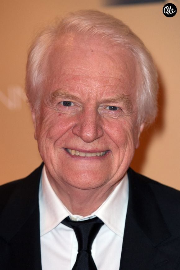 Cette blessure bouleverse temporairement son agenda professionnel.

André Dussolier - Dîner d'ouverture du 67ème festival de Cannes, le 14 mai 2014. BORDE-MOREAU / BESTIMAGE