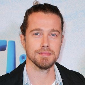 A 44 ans, Julien Doré n'est plus le même homme que la France a découvert en 2007, ukulélé en mains, sur la scène du télé-crochet Nouvelle Star...

Julien Doré assistant à la première de "Yéti et Compagnie" au Gaumont Opéra à Paris, en France. Photo de David Boyer/Abaca