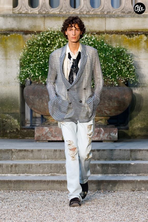 Défilé de mode Dior Homme Prêt à Porter Collection Homme Printemps/Été 2027 lors de la Fashion Week de Paris, France, le 24 juin 2026. © Bestimage