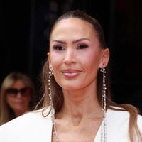 Vitaa de mariage avec son mari Hicham : elle mise sur une robe rosée pour sublimer sa peau hâlée