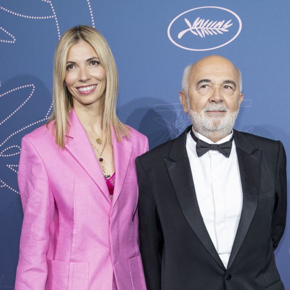 Gérard Jugnot et sa femme Patricia Campi - Photocall du dîner d'ouverture du 75ème Festival International du Film de Cannes au … à Cannes. Le 17 mai 2022
© Borde-Jacovides-Moreau / Bestimage