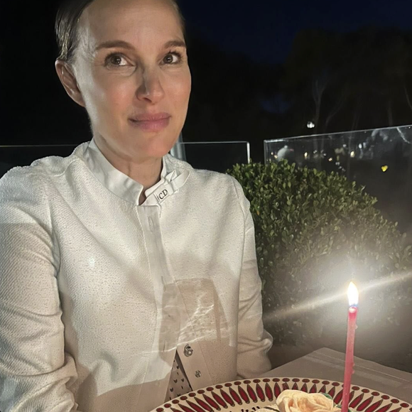 L'actrice oscarisée, enceinte de son troisième enfant, a partagé une série de photos sur Instagram

Natalie Portman en vacances à Ischia pour son anniversaire. Instagram