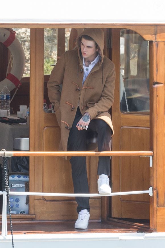 Exclusif - No Web - Gabriel-Kane Day-Lewis (fils de l'actrice I. Adjani) pose lors d'une séance photo à bord de la péniche "Petrus III" 2 jours avant la fshion week homme à Paris le 19 juin 2017.