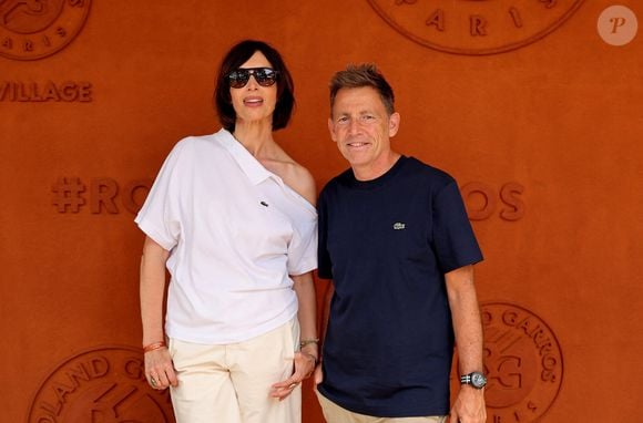 Preuve que la compétition peut aussi être un pretexte pour une sortie en amoureux 

Géraldine Maillet et Daniel Riolo au photocall du village lors des Internationaux de France de Tennis de Roland Garros 2026, à Paris, France, le 30 mai 2026. © Dominique Jacovides/Bestimage



Photocall au village lors des Internationaux de France de Tennis de Roland Garros 2026, à Paris, France, le 30 mai 2026.