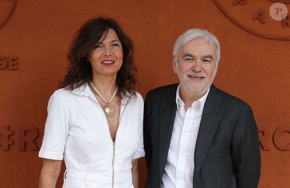 Catherine Bancarel et son mari Pascal Praud - Célébrités au village des Internationaux de France de tennis de Roland Garros 2024 à Paris le 7 juin 2024.  © Jacovides-Moreau/Bestimage
