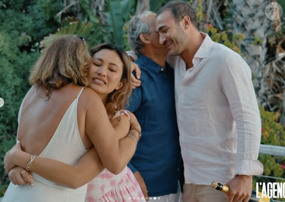 L'annonce de la seconde grossesse de Charina Sarte dans l'émission l'Agence difusée sur TMC en décembre 2025 (capture d'écran)