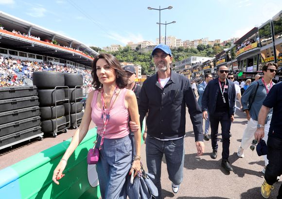 Zinedine et Veronique Zidane - Les célébrités dans les paddocks la veille du Grand Prix de Formule 1 (F1) de Monaco le 24 mai 2025.
© Jean-François Ottonello / Nice Matin / Bestimage