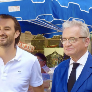 Il doit faire face à la mort de son ami, le célèbre critique gastronomique Jean-Luc Petitrenaud...