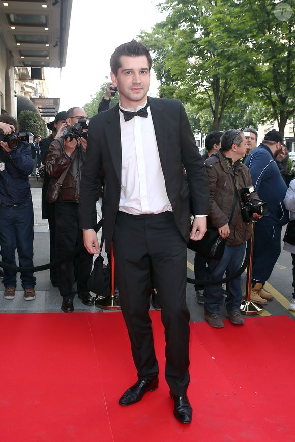 Ancien chanteur devenu homme politique, il partage aujourd’hui ce projet de vie avec enthousiasme sur ses réseaux sociaux.

Mathieu Johann - Arrivees - 4eme edition du "Global Gift Gala", copresidee par Eva Longoria et presentee par Nikos Aliagas, au George V a Paris le 13 mai 2013. Photo par GENGIS BORDENAVE / BESTIMAGE