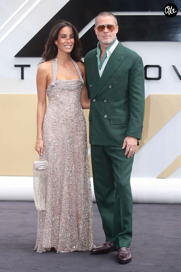Alors que Brad Pitt a déjà retrouvé l’amour avec Inès de Ramon, Angelina Jolie, elle, choisit de prendre son temps. Et on la comprend !

Brad Pitt , Ines de Ramon à Londres pour la très attendue première européenne du film F1. Londres Backgrid UK/ Bestimage