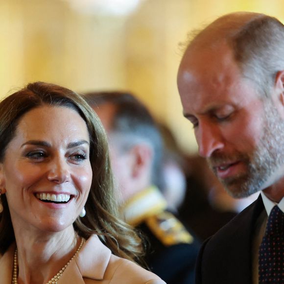 Le prince William, prince de Galles, et Catherine (Kate) Middleton, princesse de Galles, - Cérémonie d’accueil à Windsor d'Emmanuel Macron (président de la République Française) et de Brigitte Macron au château de Windsor par le Le roi Charles III d'Angleterre et Camilla Parker Bowles, reine consort d'Angleterre, Le prince William, prince de Galles, et Catherine (Kate) Middleton, princesse de Galles, et visite de la Royal Collection, le 8 juillet 2025. 
© Ludovic Marin / Pool / Bestimage