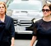 Michèle Laroque était présente, accompagnée de sa fille Oriane Deschamps, 

Michèle Laroque et sa fille Oriane Deschamps aux funérailles de B. Chirac à la basilique Sainte-Clotilde à Paris (7e) le 12 juin 2026. L’ancienne première dame de France est décédée le 5 juin 2026 à l’âge de 93 ans. 
© Jacovides / Liewig / Bestimage