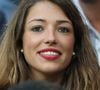 Il s'agit de Camille Schneiderlin.

Camille Sold (la compagne de Morgan Schneiderlin) au match de l'Euro 2016 France-Albanie au Stade Vélodrome à Marseille, le 15 juin 2016. © Cyril Moreau/Bestimage