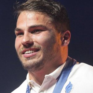 Antoine Dupont - Les joueurs de l'équipe de France de Rugby à 7 célèbrent leur médaille d'or au Club France porte de la Villette lors des Jeux Olympiques (JO) de Paris 2024, à Paris, France, le 27 juillet 2024. © Jonathan Rebboah/Panoramic/Bestimage