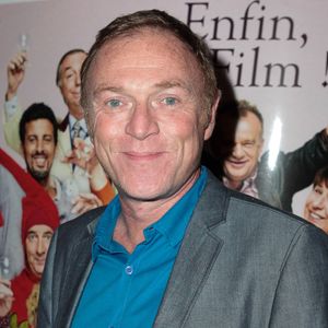 Aujourd'hui, le journaliste de 63 ans fourmille encore de projets. Il a notamment annoncé un nouveau podcast, disponible sur les plateformes d'écoute le 12 janvier.

Christophe Hondelatte le 8 septembre 2014.
 Photo par Audrey Poree/ABACAPRESS.COM