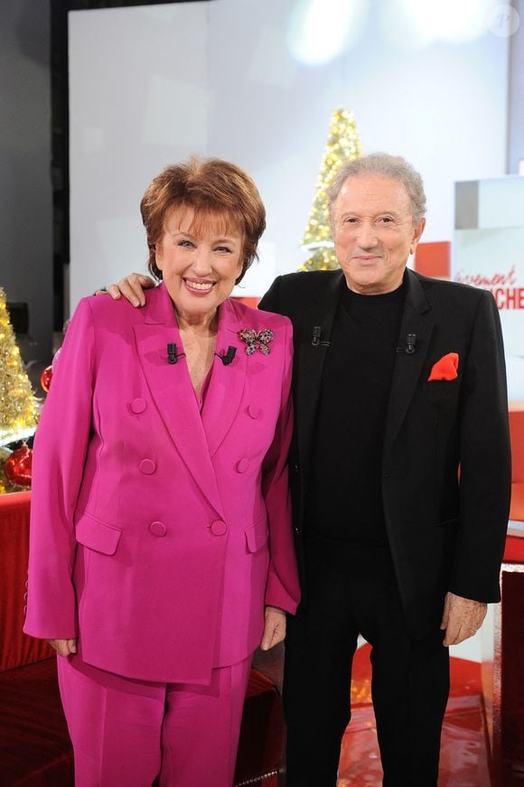 Exclusif - Roselyne Bachelot et Michel Drucker - Enregistrement de l'émission Vivement dimanche au studio Rive gauche, présentée par Michel Drucker le 16 décembre 2025. . Diffusion sur France 3 le 04/01/2026 . © Guillaume Gaffiot / Bestimage