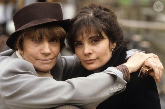 Archives - En France, à Paris,  Nadine Trintignant et sa fille Marie Trintignant le 15 avril 1994. (Michel MARIZY via Bestimage).