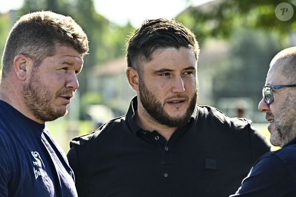 Cyri Baille joueur du Stade Toulousain etait present a Agen pour l hommage a Medhi Narjissi lors de l'inauguration d'un Stade à la mémoire de Medhi Narjissi, disparu il y un an en Afrique du Sud, à Agen, France, le 24 août 2025. © Thierry Breton/Psnewz/Bestimage