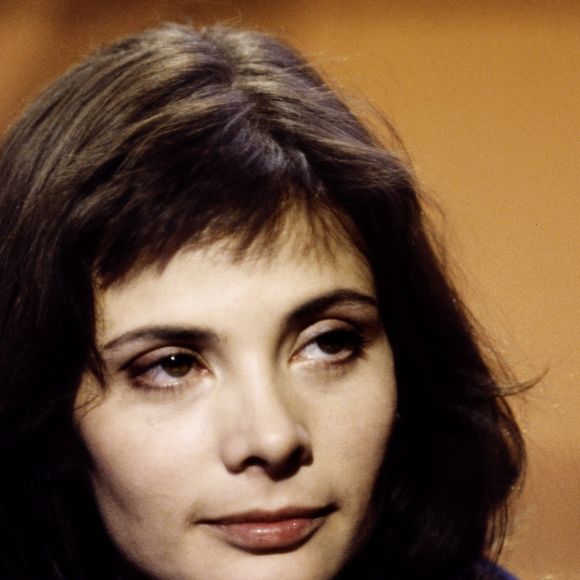 Il y a presque vingt-deux ans, Marie Trintignant a été rouée de coups par Bertrand Cantat et en est morte. 

Archives - Marie Trintignant sur le plateau de l'émission TV "Ciel mon mardi!". 
CEDRIC PERRIN / BESTIMAGE