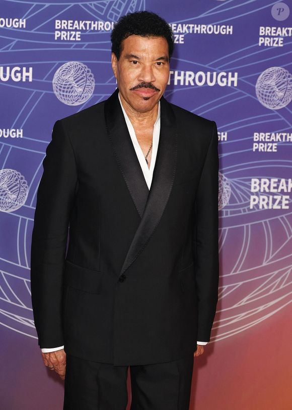 Des célébrités et des invités ont assisté à la 12e édition du Breakthrough Prize au Barker Hangar à Santa Monica, en Californie.
Backgrid USA / Bestimage