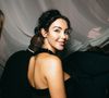 C'est le célèbre designer néerlandais, Marcel Wanders, qui a imaginé ce lieu à l'esthétique onirique, jouant sur le blanc immaculé, les transparences et des touches d'excentricité chic. 

Nabilla - Les célébrités au défilé Jean-Paul Gaultier "Collection Haute Couture Printemps/Eté 2025" lors de la Fashion Week de Paris (PFW), le 29 janvier 2025
© Sam Delpech / Bestimage
