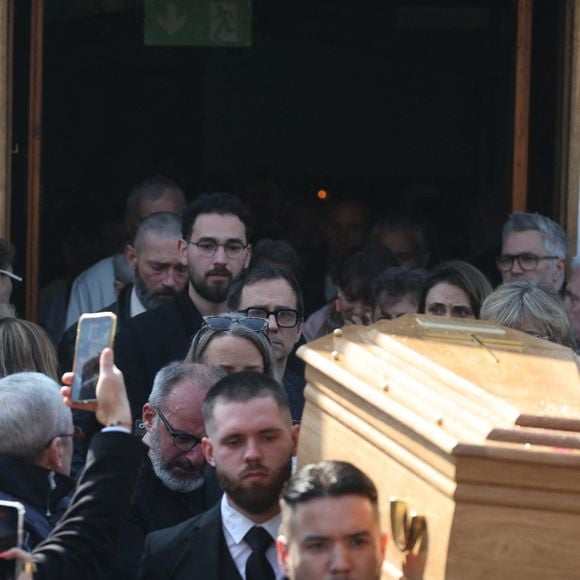 Sorties des obsèques de Bruno Salomone en l'église Sainte-Anne de Polangis de Joinville-le-Pont (Val-de-Marne) le 23 mars 2026. © Cyril Moreau - Dominique Jacovides / Bestimage