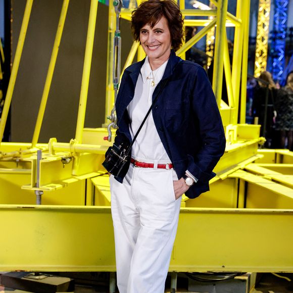 Inès de La Fressange au photocall du défilé Chanel Collection Femme Prêt-à-Porter Automne/Hiver 2026-2027 lors de la Fashion Week de Paris (PFW) au Grand Palais, à Paris, France, le 9 mars 2026. © Olivier Borde/Bestimage