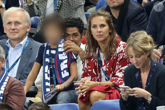 Jamel Debbouze, sa femme Mélissa Theuriau et leur fils Léon dans les tribunes du stade de France lors du match de ligue des nations opposant la France à l'Allemagne à Saint-Denis, Seine Saint-Denis, France, le 16 octobre 2018. La France a gagné 2-1.
©AGENCE / BESTIMAGE