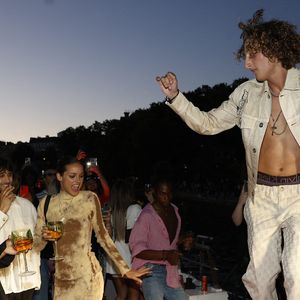 Exclusif - Joalukas Noah, ses soeurs Jenaye et Eleejah lors de la soirée d'anniversaire de Joalukas Noah, fils de Yannick Noah et Isabelle Camus, pour ses 18 ans à Paris le 10 juin 2022.

© Cyril Moreau / Bestimage