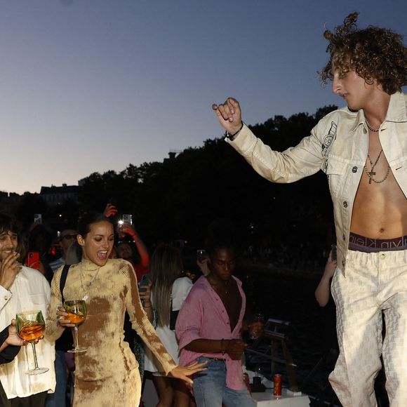 Exclusif - Joalukas Noah, ses soeurs Jenaye et Eleejah lors de la soirée d'anniversaire de Joalukas Noah, fils de Yannick Noah et Isabelle Camus, pour ses 18 ans à Paris le 10 juin 2022.

© Cyril Moreau / Bestimage