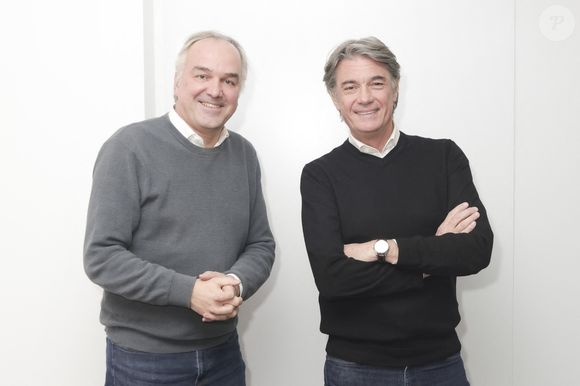 Alain Marschall, Olivier Truchot - Remise du trophée Grandes Gueules Moyen Orient pendant l’émission éponyme présentée par B.Petrover en duplex depuis Tel Aviv  à Paris le 15 décembre 2022 - © Jack Tribeca / Bestimage