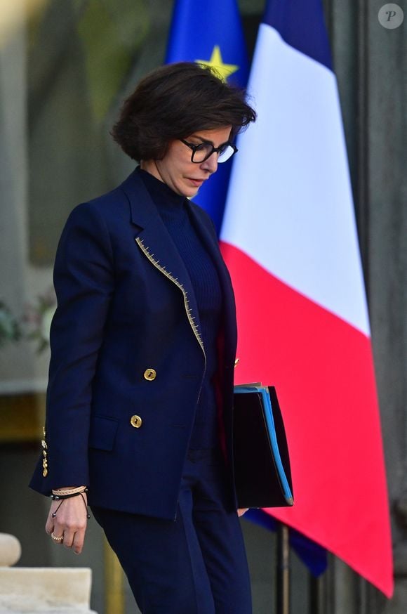 "Elle a été paraplégique pendant quasiment un an et maintenant, à chaque fois qu’il y a une grosse crise, ça recommence", a également ajouté l'ancienne ministre de la Justice

Rachida Dati - Sortie du Conseil des ministres au palais de l'Elysée à Paris le 4 février 2026. © Christian Liewig/Bestimage