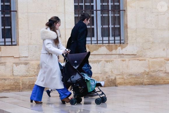 Marie et Colomban Soleil, les parents de Emile - Obsèques du petit Emile à la basilique Sainte-Marie-Madeleine de Saint-Maximin-la-Sainte-Baume dans le Var le 8 février 2025.

© Franz Chavaroche / Bestimage