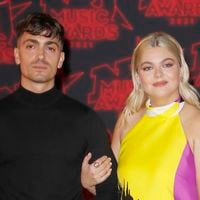 Peu avant le mariage avec Florian Rossi, Louane a-t-elle gravé sur sa peau un nouveau détail de sa vie ?