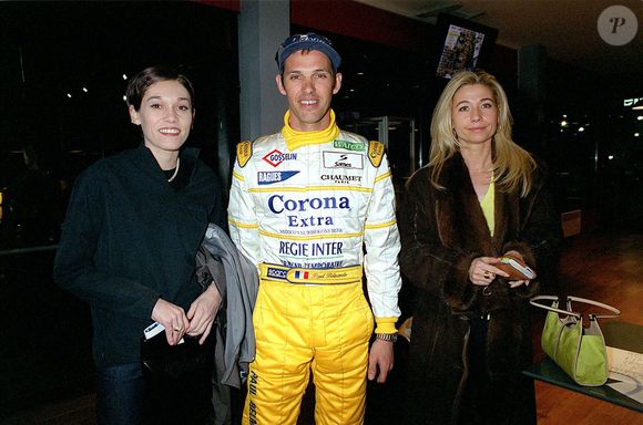 Reste Charlotte, la fille que sa mère Elodie Constantin a eue après son divorce de Bébel

Charlotte Joly, Natty et Paul Belmondo en 2000
©RINDOFF-BORDE / BESTIMAGE