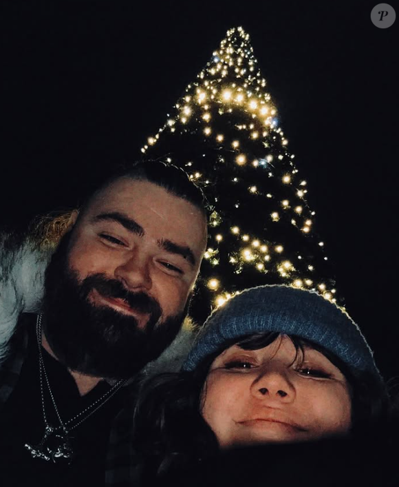 Talina Boyaci, actrice de la série "Ici tout commence", s'est fiancée !