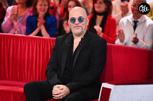 Pascal Obispo - Enregistrement de l'émission Vivement dimanche présentée par Michel Drucker au studio Rive Gauche, diffusée le 16 mars sur France 3, à Paris, France. © Guillaume Gaffiot/Bestimage