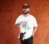 Fort de ce triomphe, Oli voit les choses en encore plus grand pour son arrivée à Paris.

Olivio Ordonez ( Oli du duo Bigflo et Oli) - Célébrités au Village lors des Internationaux de France de tennis de Roland Garros 2023 à Paris le 10 juin 2023. © Jacovides-Moreau/Bestimage