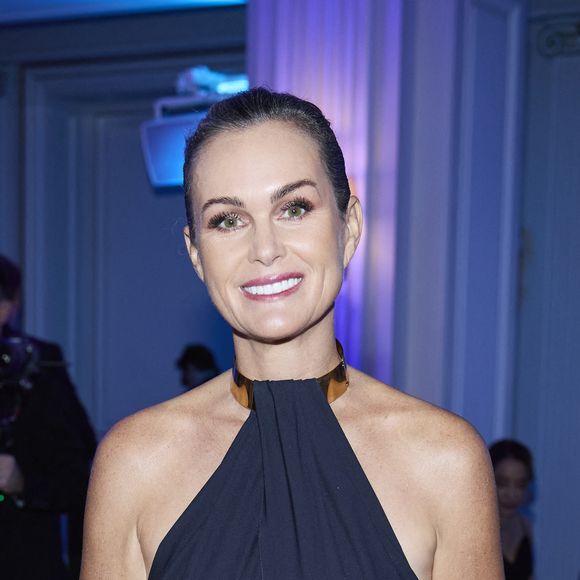 Laeticia Hallyday a tourné la page de sa vie en France et s’installe à Los Angeles avec ses filles Jade et Joy.

Exclusif - Laeticia Hallyday - 12ème édition de la soirée Global Gift Gala à l'hôtel Four Seasons George V à Paris

© Cyril Moreau / Bestimage